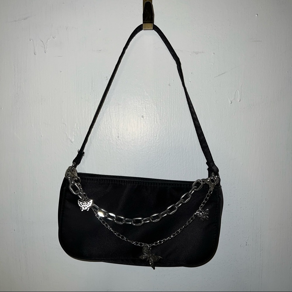 Black shoulder purse.